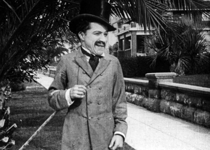 Charlie Chaplin first movie Making a Living