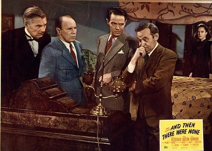 June Duprez, Barry Fitzgerald, Louis Hayward, Walter Huston, and Roland Young in And Then There Were None (1945)