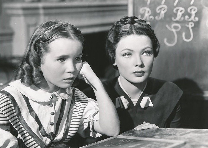 Gene Tierney and Connie Marshall in Dragonwyck (1946)