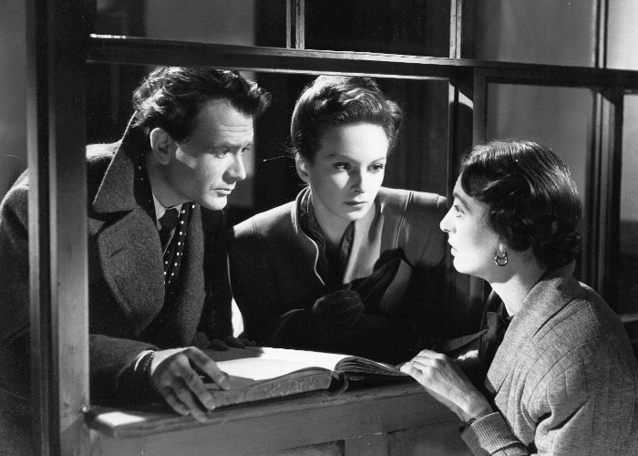 Joan Greenwood and John Mills in The October Man (1947)