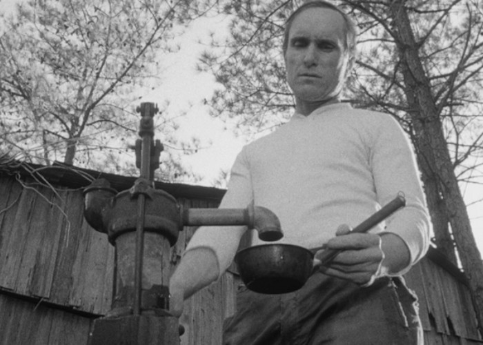 Robert Duvall in Tomorrow (1972)