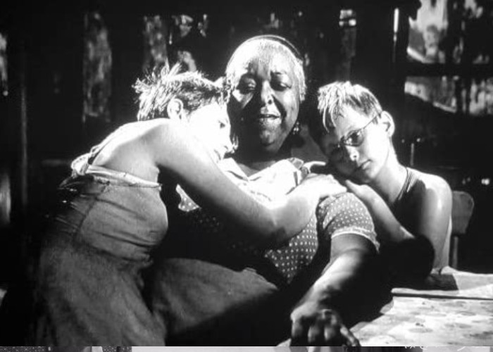 Brandon De Wilde, Julie Harris, and Ethel Waters in The Member of the Wedding (1952)