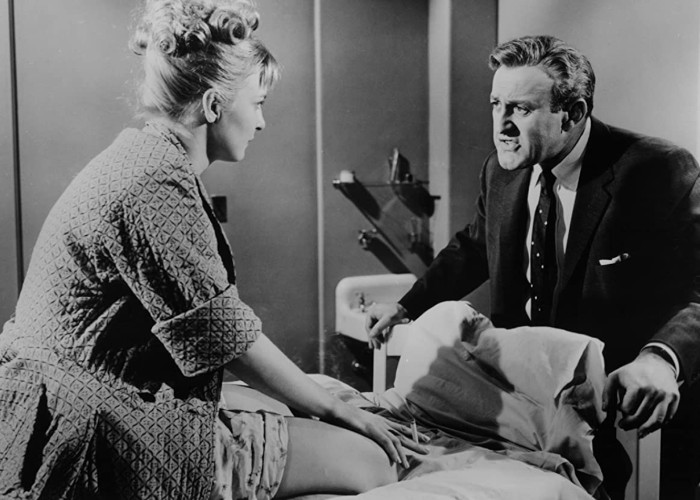 Lee J. Cobb and Joanne Woodward in The Three Faces of Eve (1957)