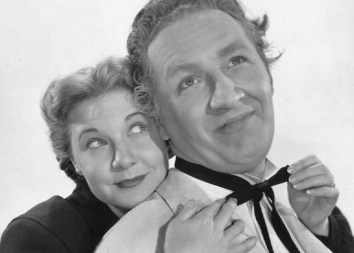 Kenny Delmar and Una Merkel in It's a Joke, Son! (1947)